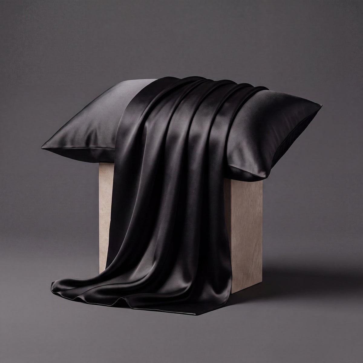 RYVENA deep black silk pillowcase
