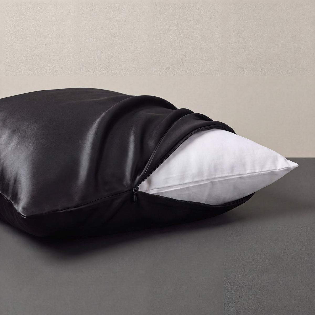 RYVENA deep black silk pillowcase, closure detail